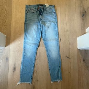 Abercrombie Low Rise Ankle Jeans Size 27